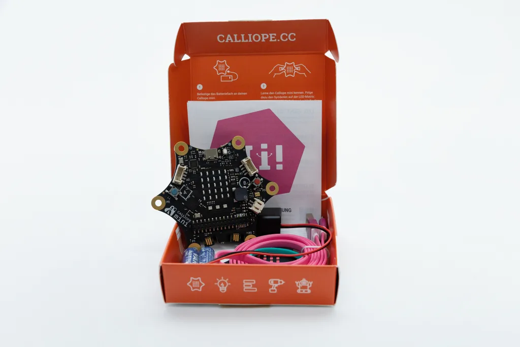 Calliope mini 3.0 Starterbox mit Batteriehalter, USB-C-Kabel und Anleitung